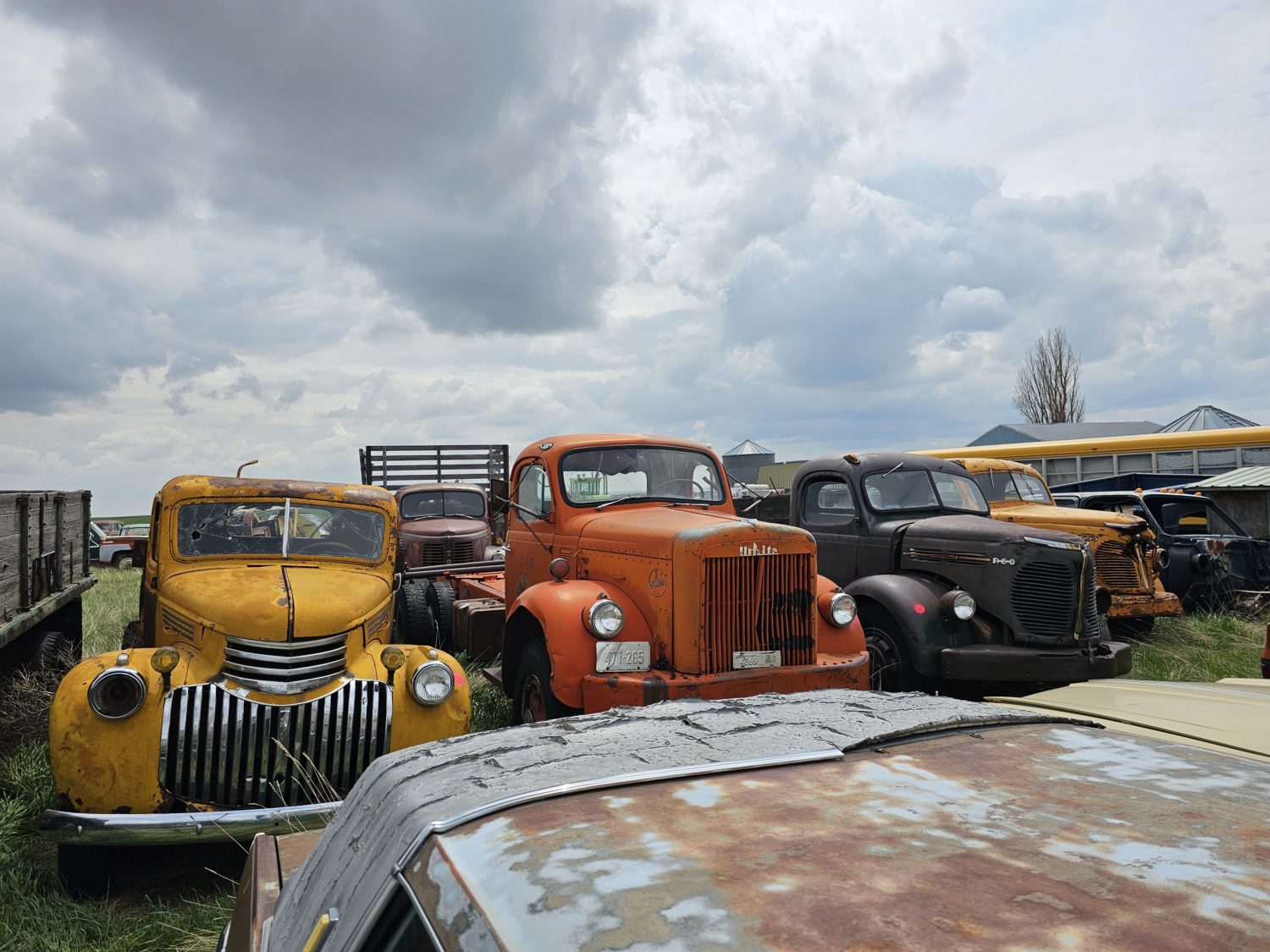 Montana Barn Find! Rare & Classic Vehicles, Antique Tractors, Parts & More!  - image 4
