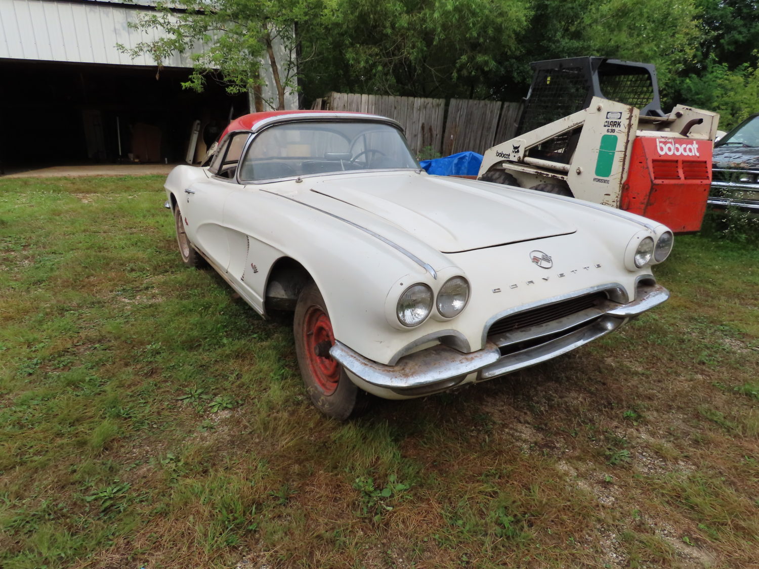 Corvette Barn Find! The Slavens Collection-Corvettes, Parts & More! - image 12