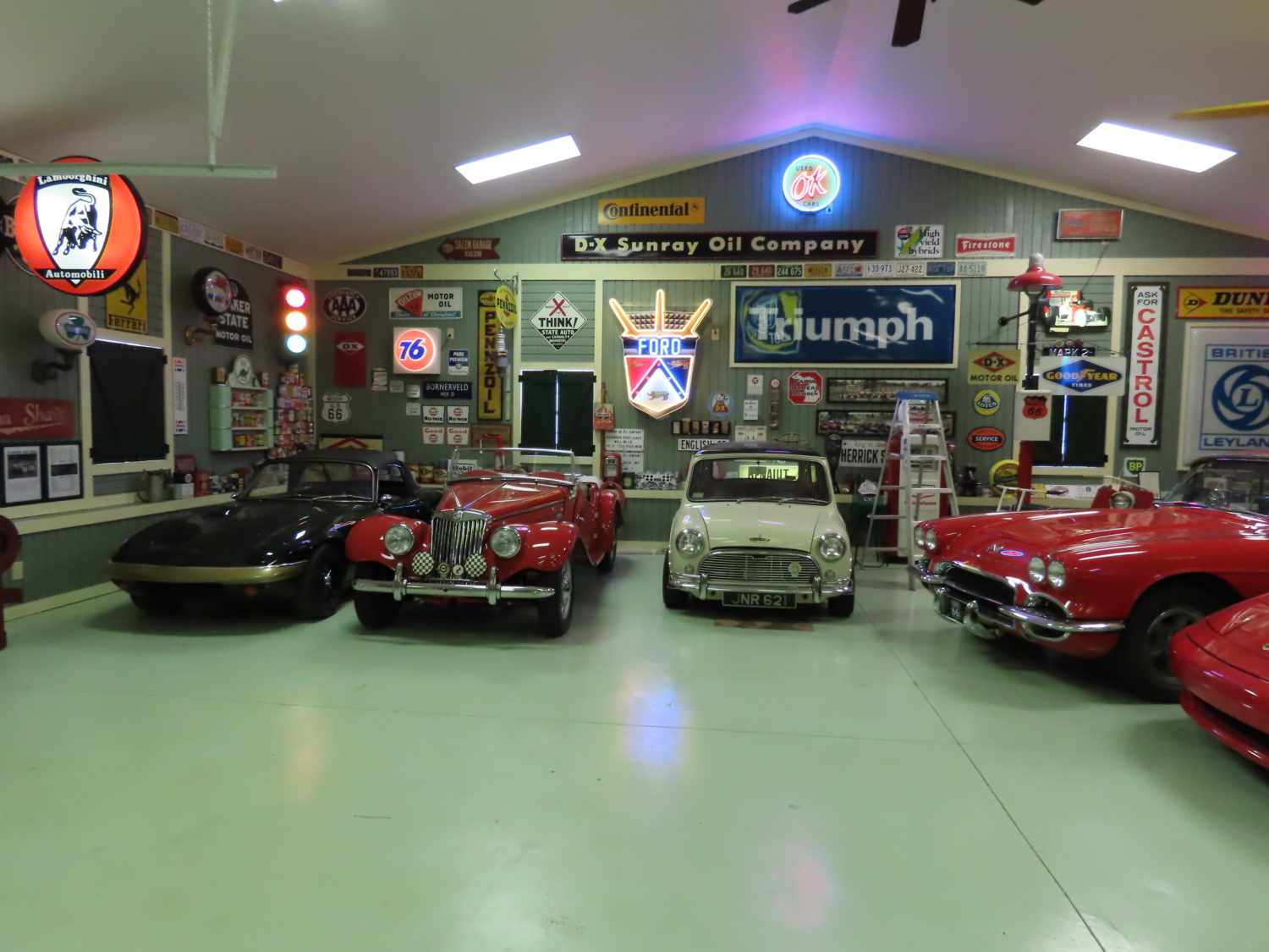 British Race Cars & Classic Cars, Gas & Oil Memorabilia & More! The Keith Brown Collection - image 1